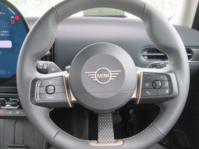 BMW MINI COOPER 5DOOR 2025 Image 31