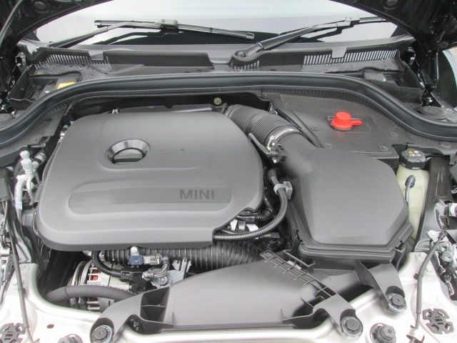 BMW MINI COOPER 5DOOR 2025 Image 31