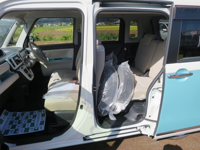 DAIHATSU MOVE CANBUS 4WD 2017 Image 31