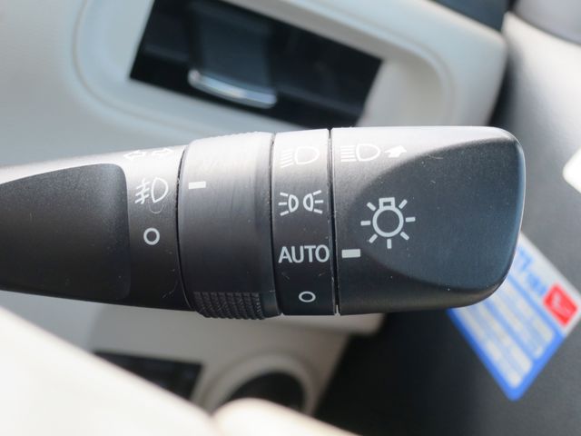 DAIHATSU MOVE CANBUS 4WD 2017 Image 31