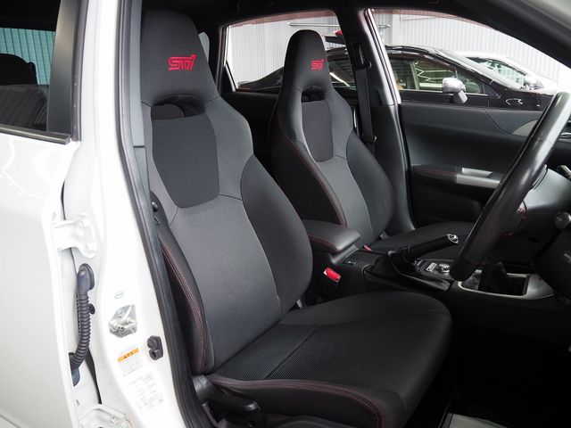 SUBARU IMPREZA WRX 5DOOR 2010 Image 31