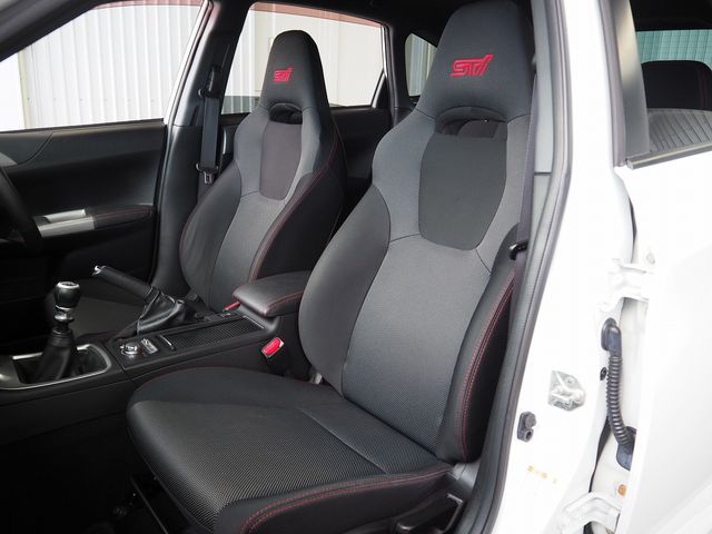 SUBARU IMPREZA WRX 5DOOR 2010 Image 31