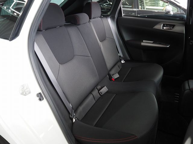 SUBARU IMPREZA WRX 5DOOR 2010 Image 31