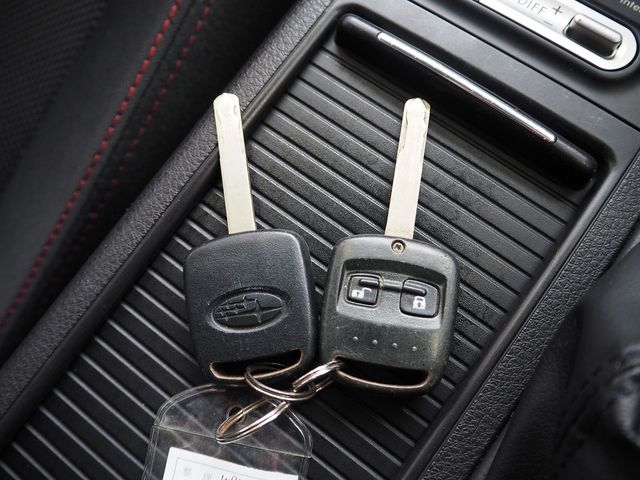 SUBARU IMPREZA WRX 5DOOR 2010 Image 31