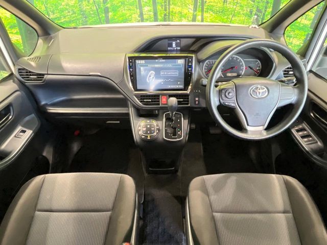 TOYOTA NOAH 2014 Image 31