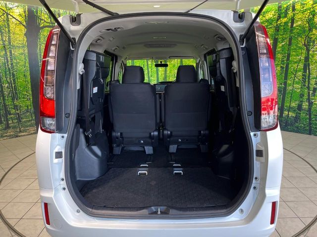 TOYOTA NOAH 2014 Image 31