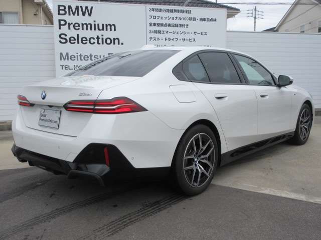 BMW 5SERIES SEDAN 2025 Image 31