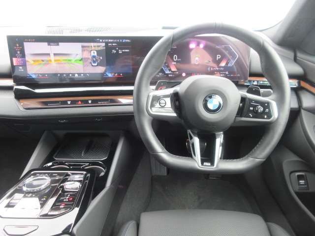 BMW 5SERIES SEDAN 2025 Image 31