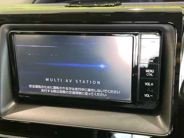 TOYOTA VOXY 2014 Image 31