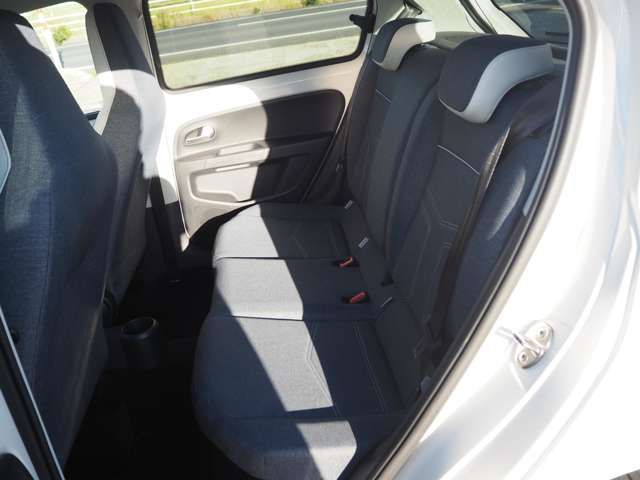 VOLKSWAGEN UP! 2019 Image 31