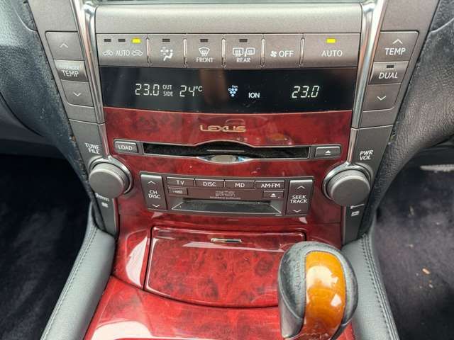 TOYOTA LEXUS LS460 2007 Image 31