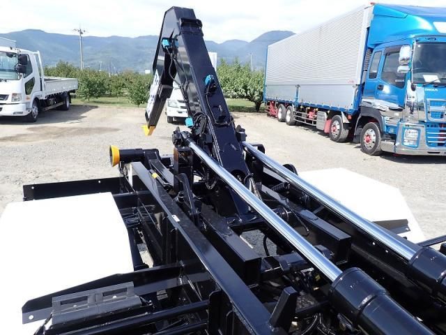 MITSUBISHI FUSOU FIGHTER 2025 Image 31