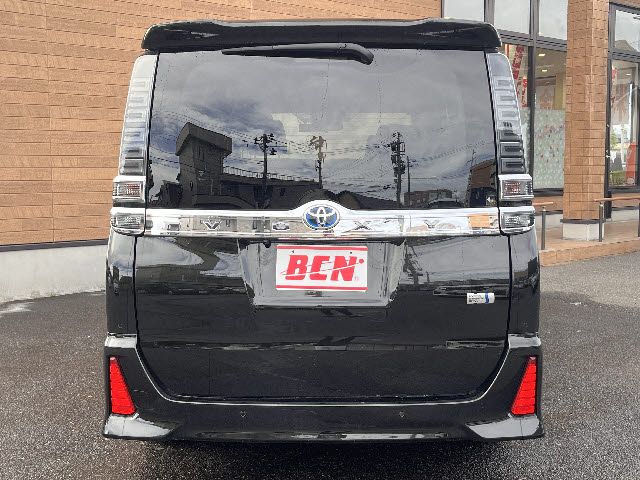 TOYOTA VOXY HYBRID 2021 Image 31