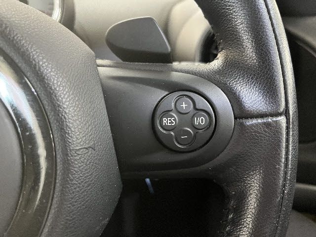 BMW MINI COOPER CROS 2011 Image 31