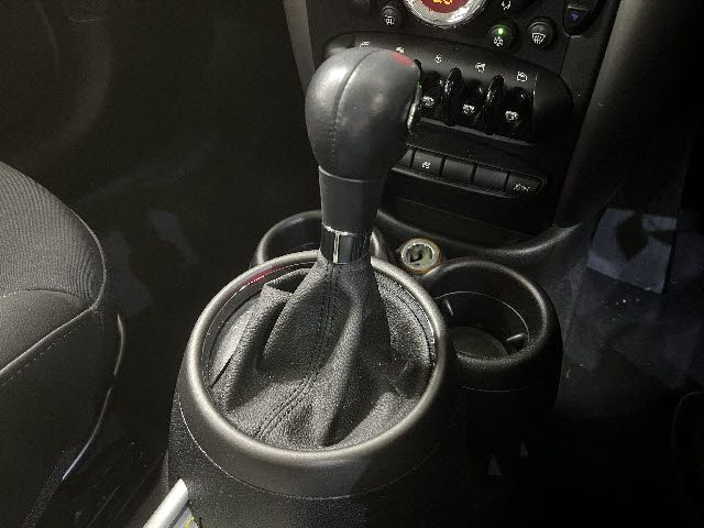 BMW MINI COOPER CROS 2011 Image 31