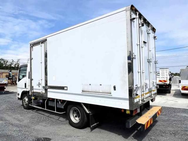 ISUZU ELF 2019 Image 31