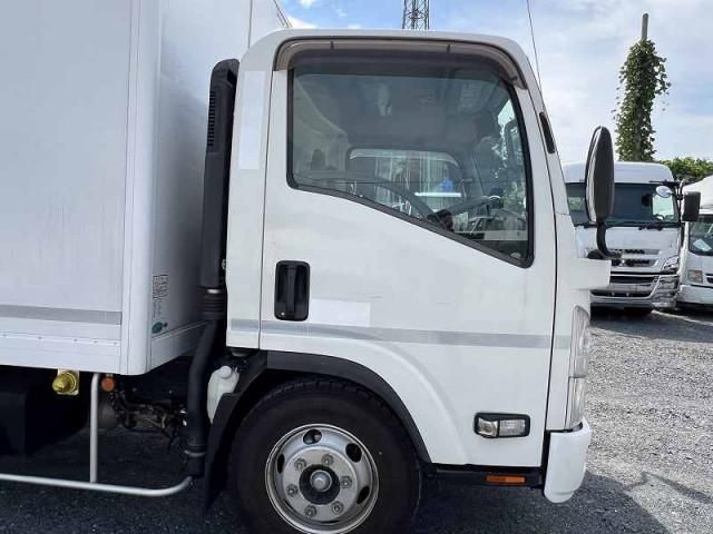 ISUZU ELF 2019 Image 31