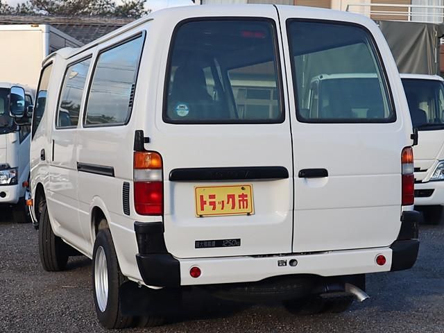 TOYOTA DYNA 2014 Image 31