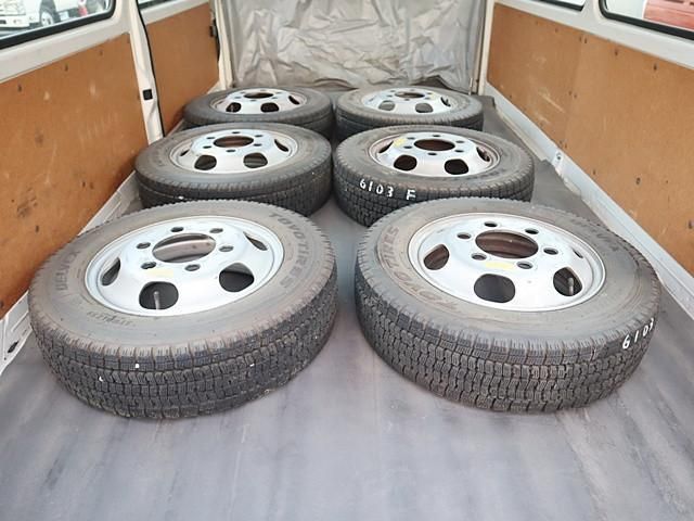 TOYOTA DYNA 2014 Image 31