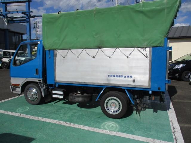 MITSUBISHI CANTER 2001 Image 31