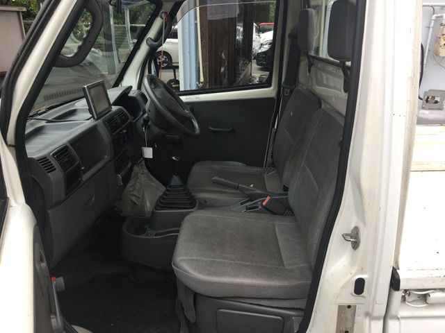 NISSAN CLIPPER TRUCK 2007 Image 31