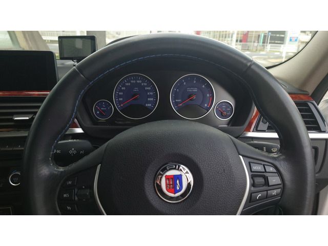 ALPINA D3 LIMOUSINE 2015 Image 31