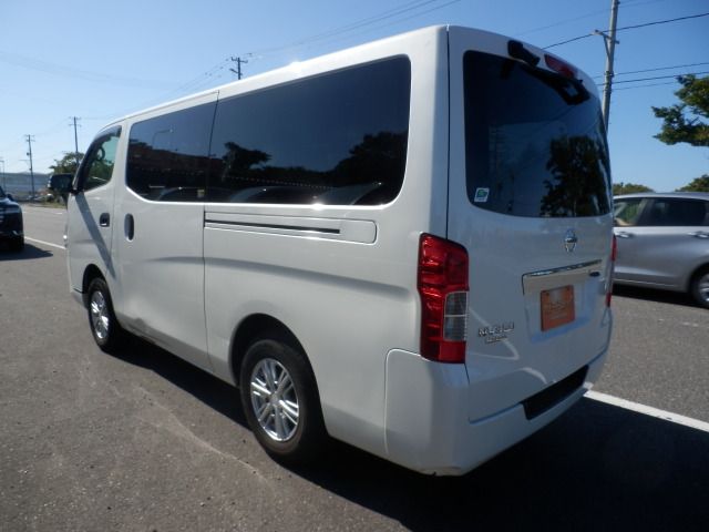 NISSAN NV350 CARAVAN 4WD 2019 Image 31
