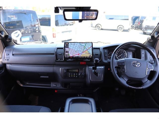 TOYOTA HIACE VAN 4WD 2021 Image 31