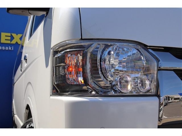 TOYOTA HIACE VAN 4WD 2021 Image 31