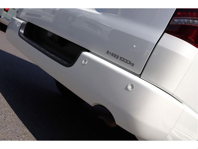 TOYOTA HIACE VAN 4WD 2021 Image 31