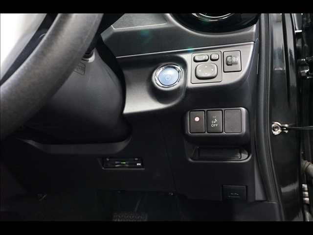 TOYOTA AQUA 2015 Image 31