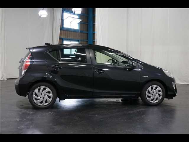 TOYOTA AQUA 2015 Image 31