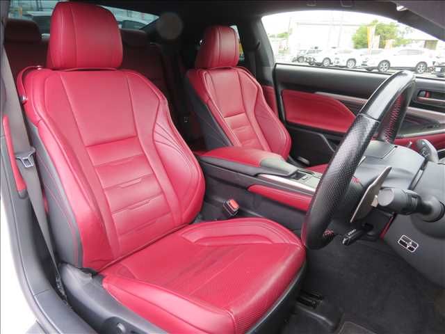 TOYOTA LEXUS RC300H 2018 Image 31