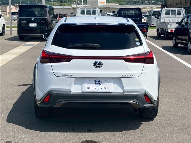 TOYOTA LEXUS UX200 2020 Image 31