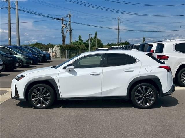 TOYOTA LEXUS UX200 2020 Image 31