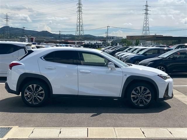 TOYOTA LEXUS UX200 2020 Image 31