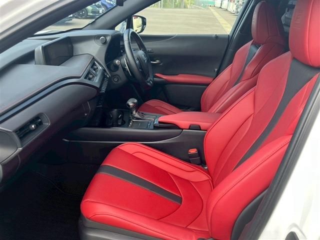 TOYOTA LEXUS UX200 2020 Image 31