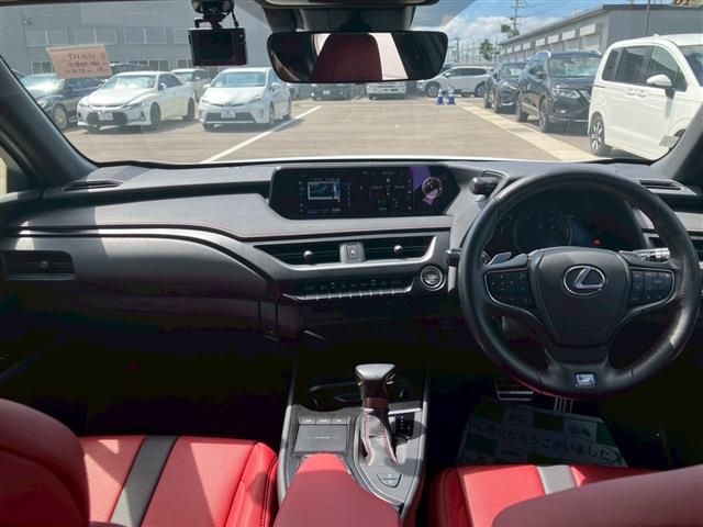 TOYOTA LEXUS UX200 2020 Image 31