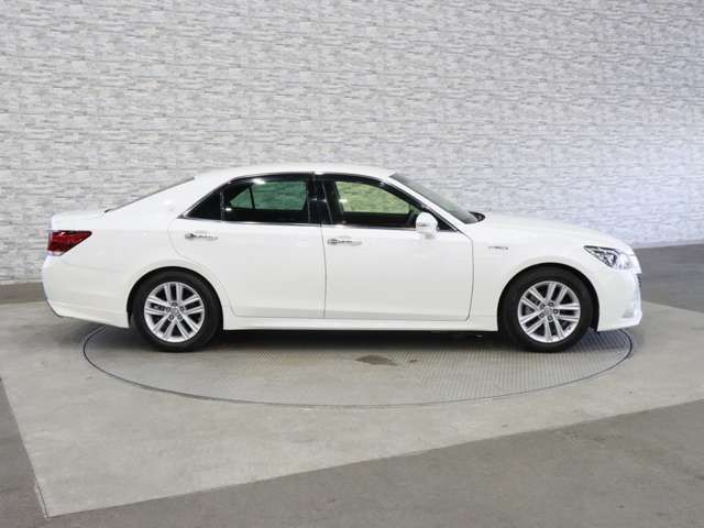 TOYOTA CROWN SEDAN HYBRID 2013 Image 31