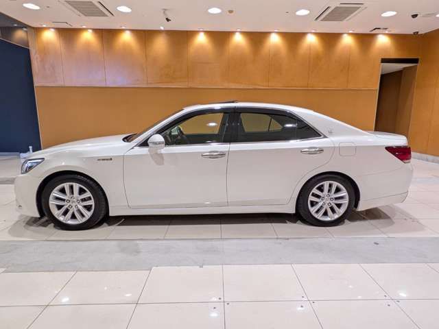 TOYOTA CROWN SEDAN HYBRID 2014 Image 31
