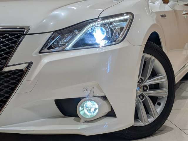 TOYOTA CROWN SEDAN HYBRID 2014 Image 31