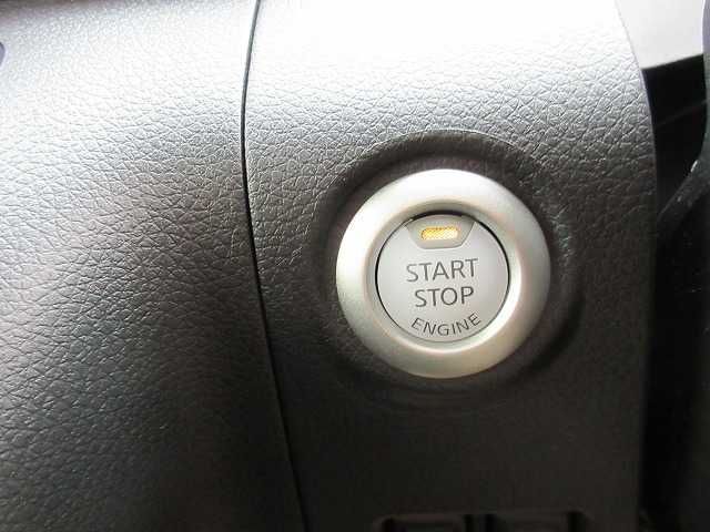 NISSAN CARAVAN VAN 4WD 2025 Image 31