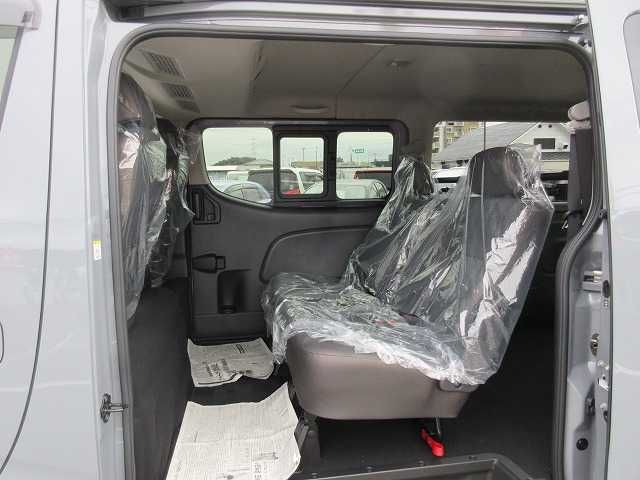 NISSAN CARAVAN VAN 4WD 2025 Image 31