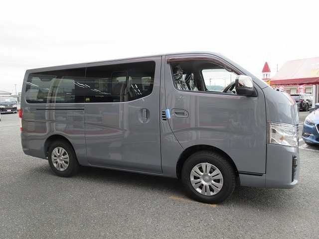 NISSAN CARAVAN VAN 4WD 2025 Image 31