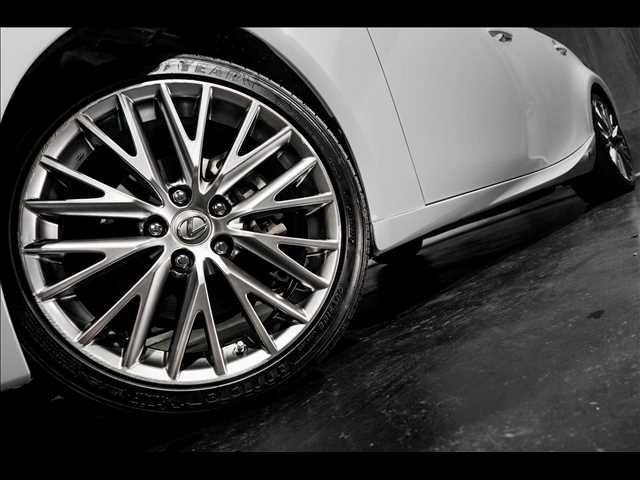 TOYOTA LEXUS IS300H 2013 Image 31