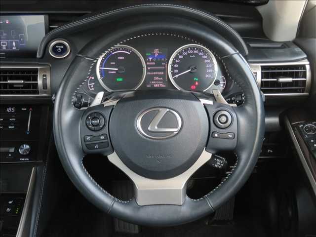 TOYOTA LEXUS IS300H 2013 Image 31