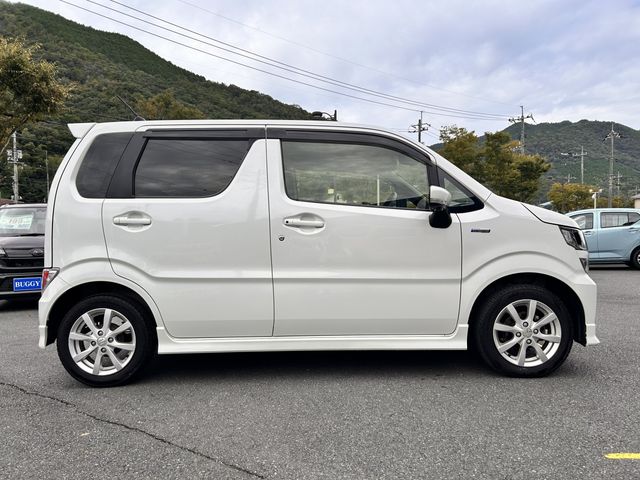 SUZUKI WAGON R 2017 Image 31