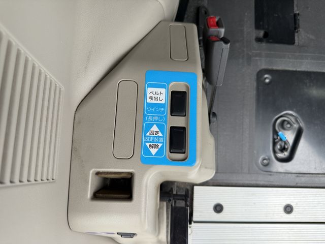 NISSAN SERENA  WG 2018 Image 31