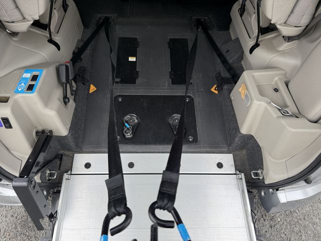 NISSAN SERENA  WG 2018 Image 31