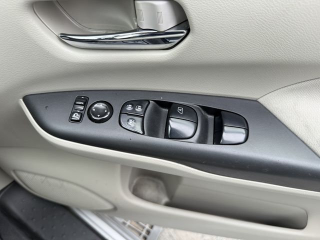 NISSAN SERENA  WG 2018 Image 31